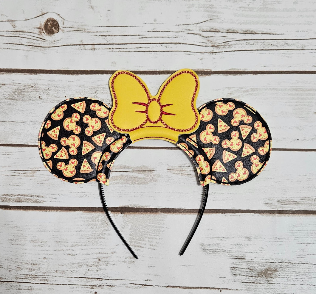 Interchangeable Ears with Bow - Mickey Pizza