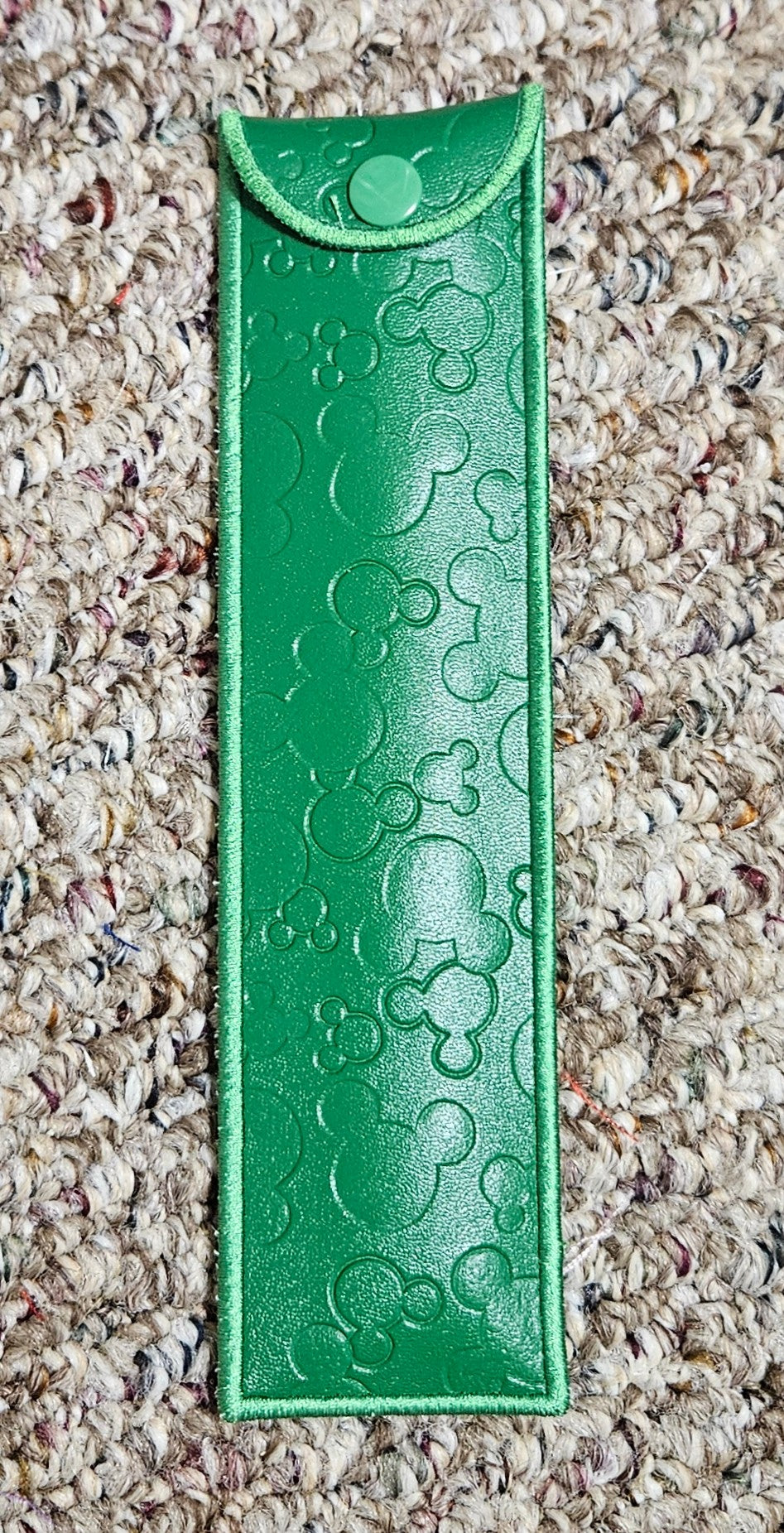 Straw Holder - Green Mickey Head Embossed